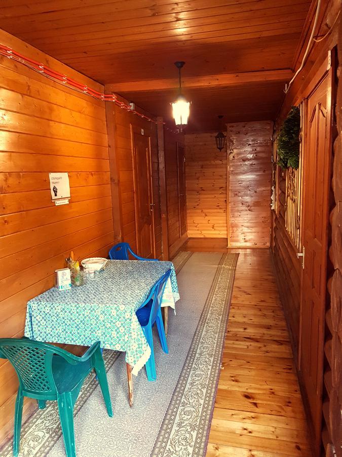 U Iriny Hotel ピツンダ エクステリア 写真