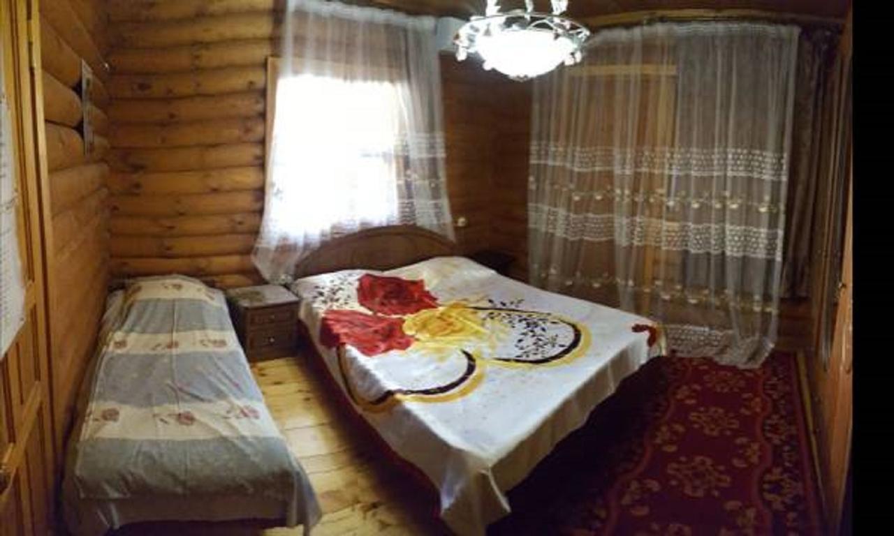 U Iriny Hotel ピツンダ エクステリア 写真